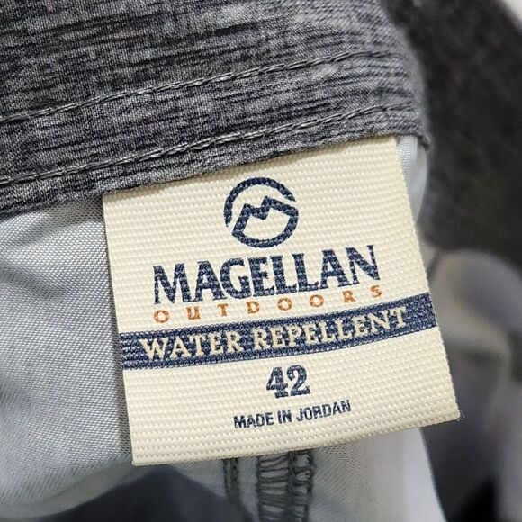 Magellan Shorts Water Repellent Size 42 Gray Color Lightweight Cargo Shorts - Picture 8 of 10